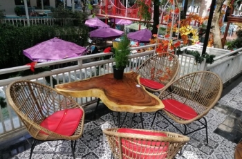 Làm sao để chọn bàn ghế cafe giá rẻ phù hợp cho không gian ngoài trời?