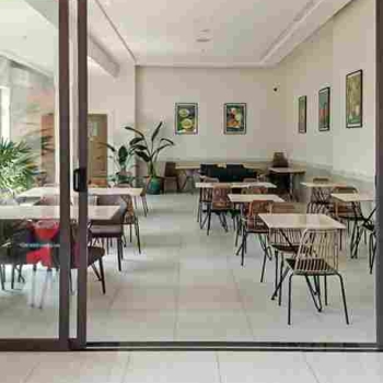 Hình ảnh Bí Quyết Chọn Bàn Ghế Cafe Tối Ưu Chi Phí Cho Quán Cafe Sân Vườn